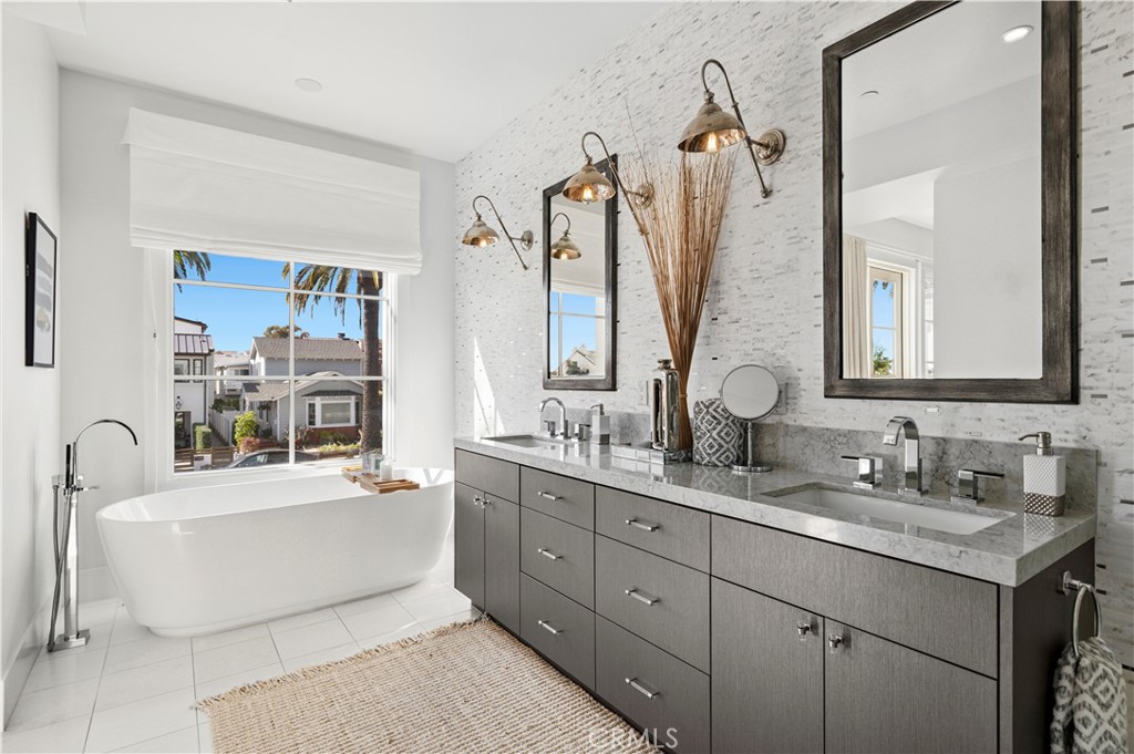 712 Marguerite Avenue