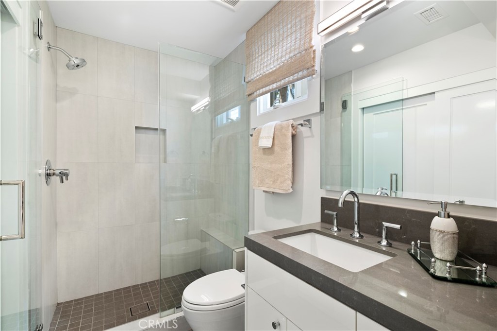 712 Marguerite Avenue