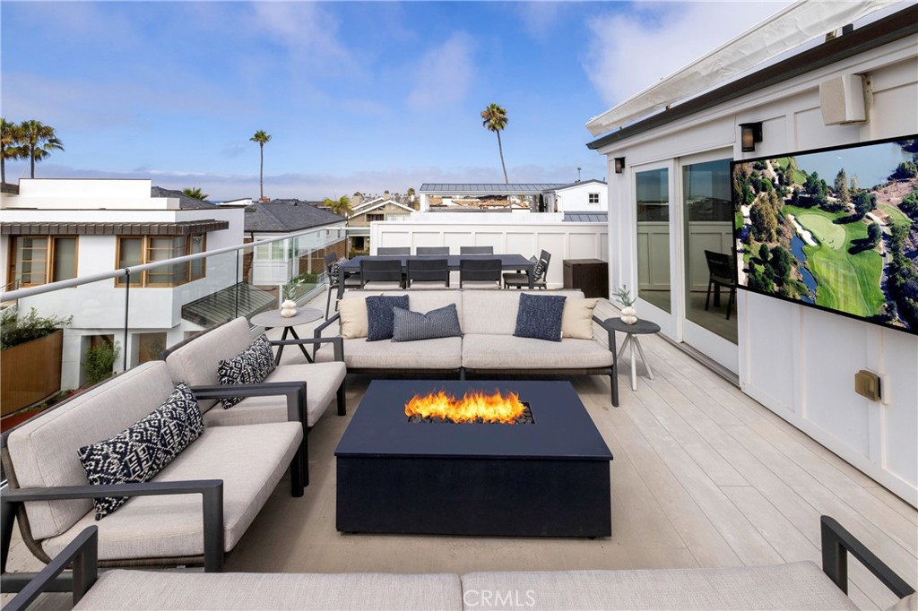 1515 E Ocean Boulevard