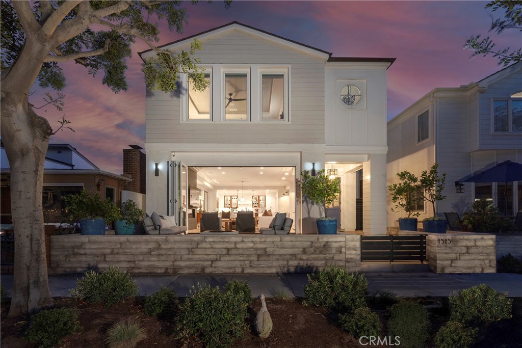 1515 E Ocean Boulevard