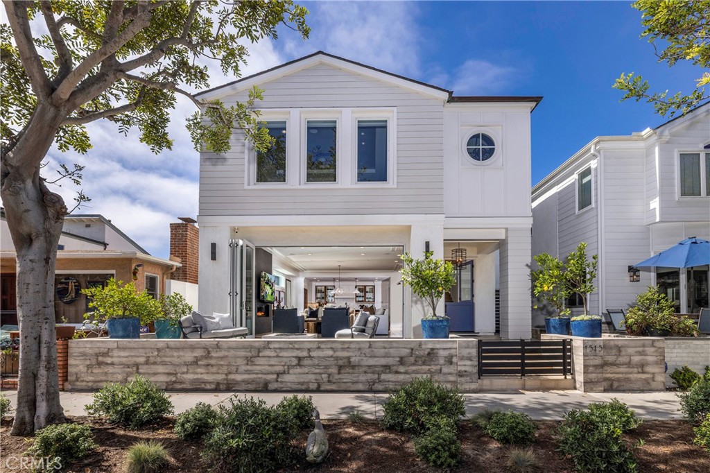 1515 E Ocean Boulevard