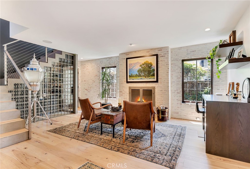 2622 Crestview Drive