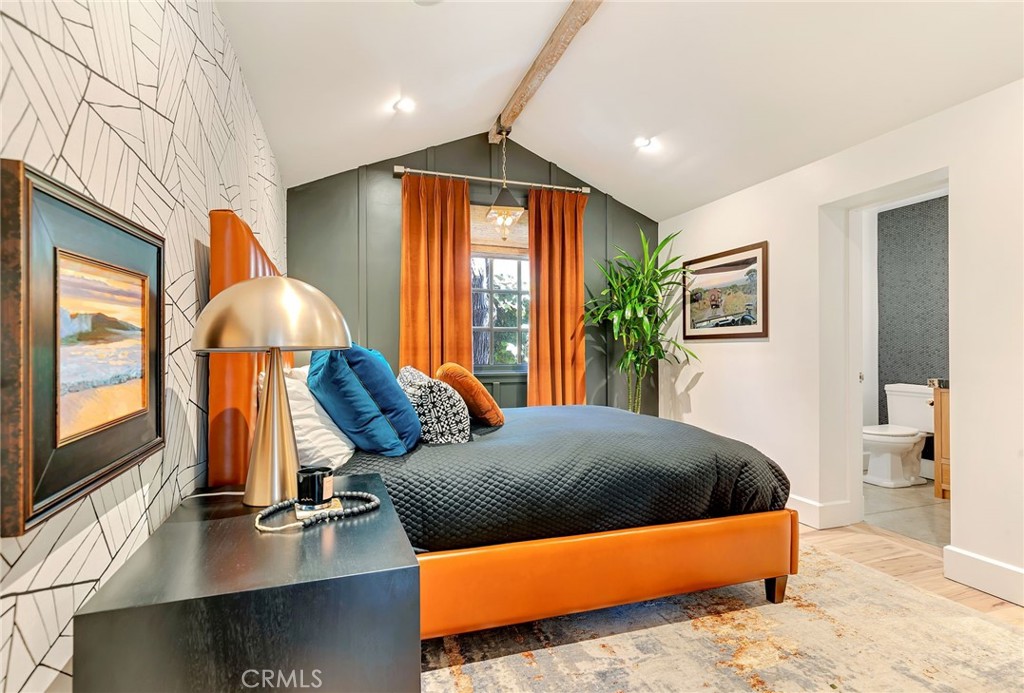 2622 Crestview Drive