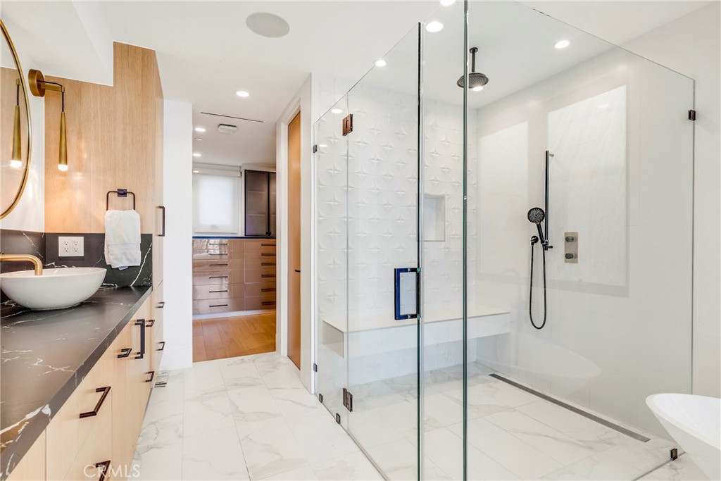 221 Heliotrope Avenue