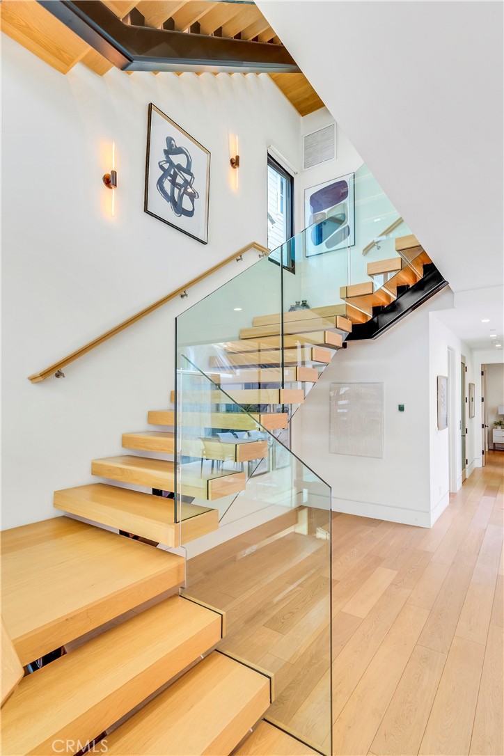 221 Heliotrope Avenue