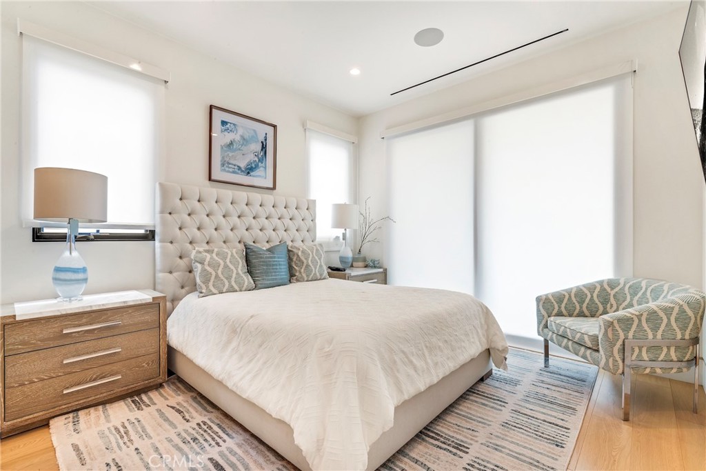 221 Heliotrope Avenue