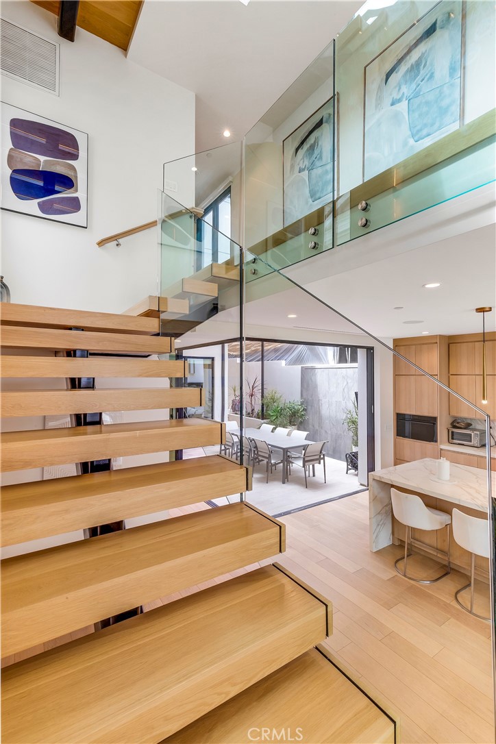 221 Heliotrope Avenue