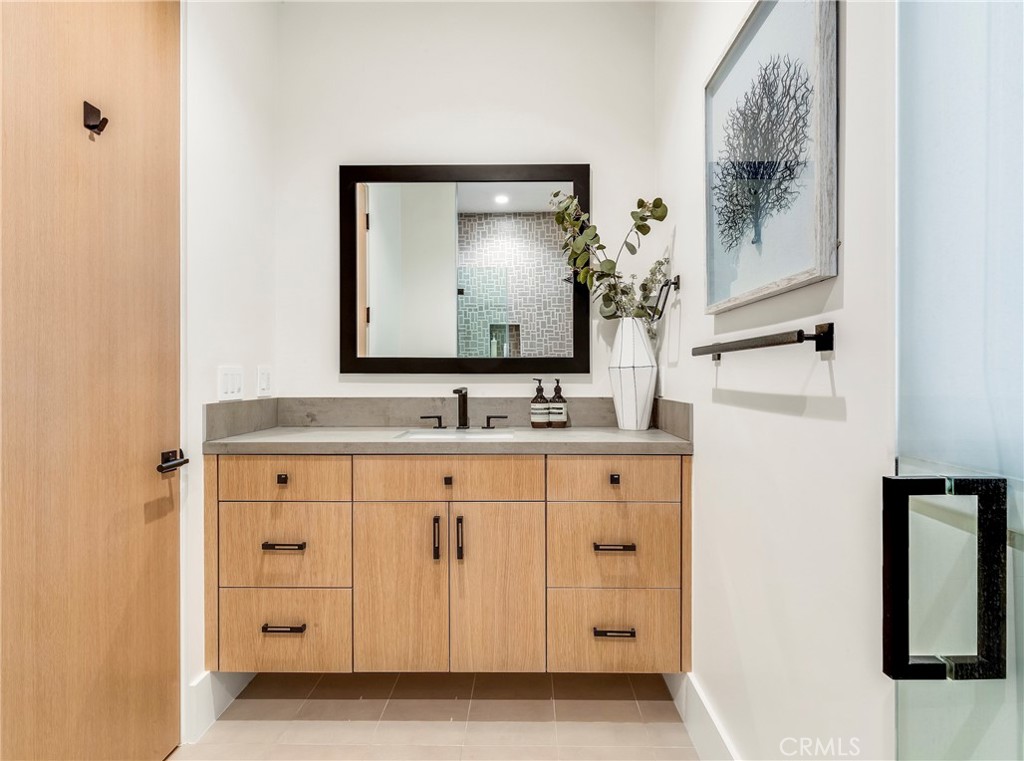 221 Heliotrope Avenue