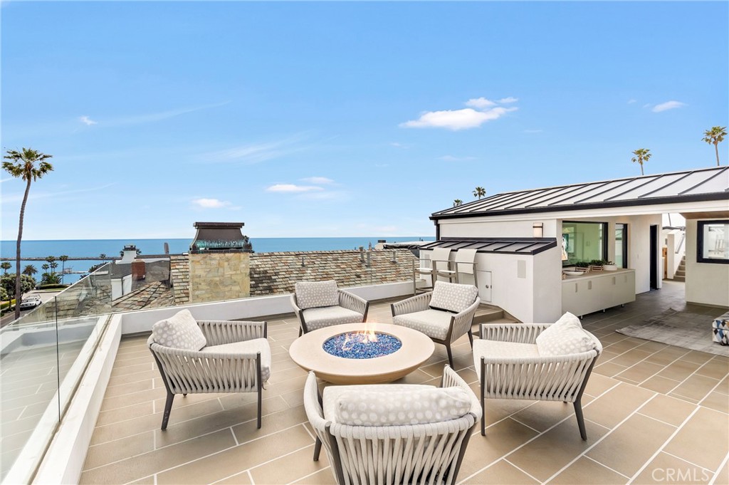 221 Heliotrope Avenue