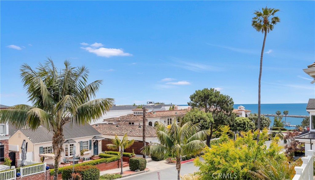 221 Heliotrope Avenue