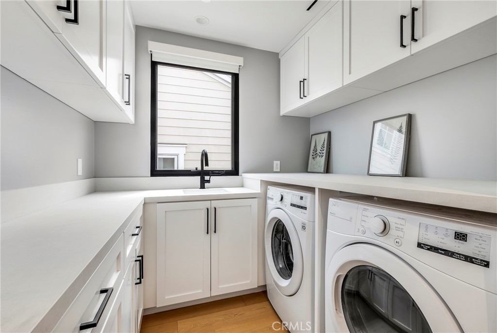 221 Heliotrope Avenue