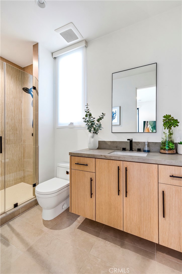 221 Heliotrope Avenue