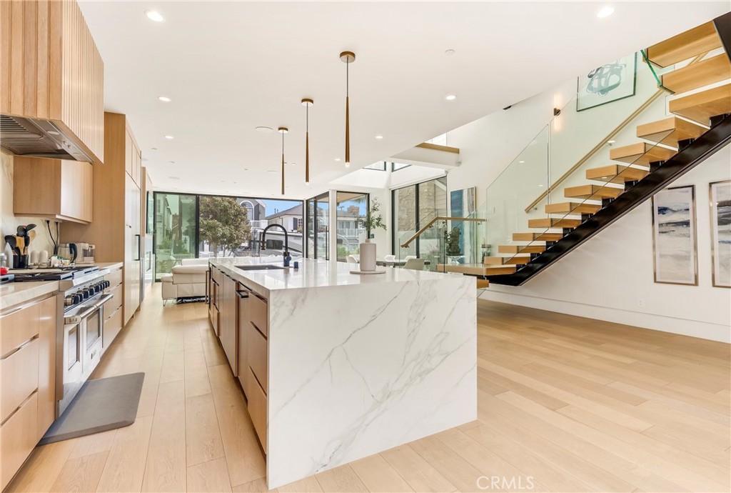 221 Heliotrope Avenue