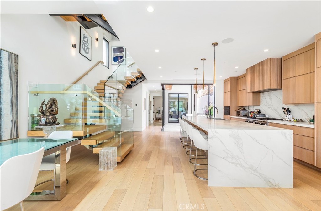 221 Heliotrope Avenue