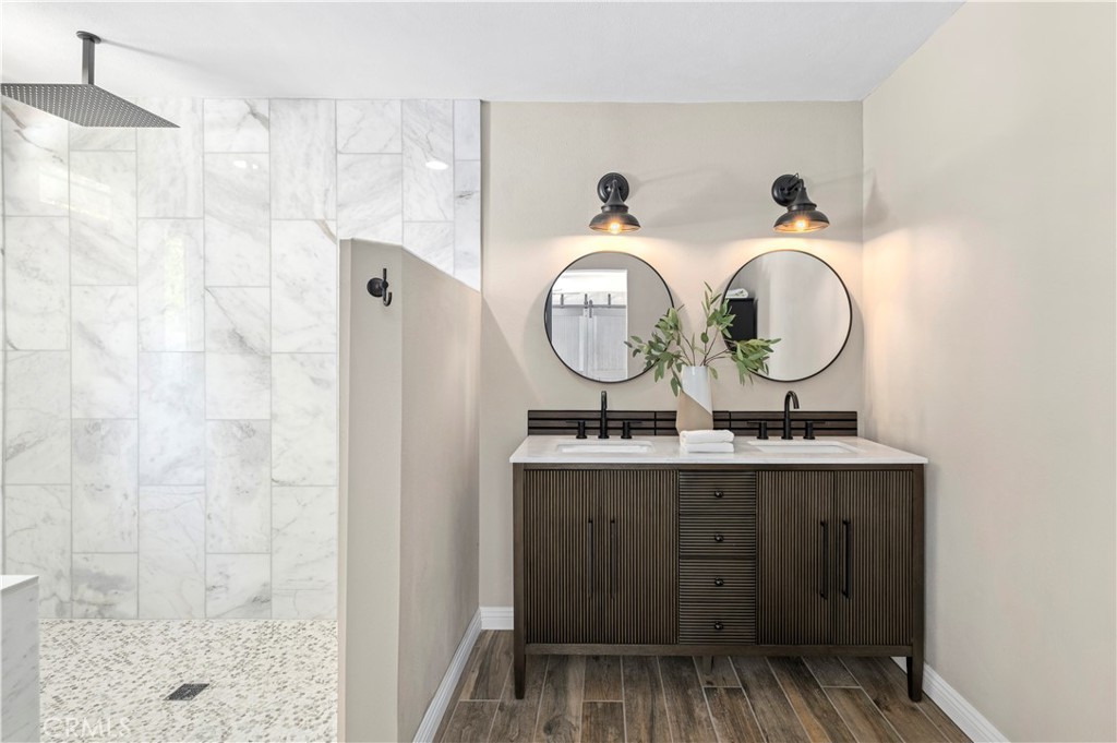 11891 Gladstone Drive