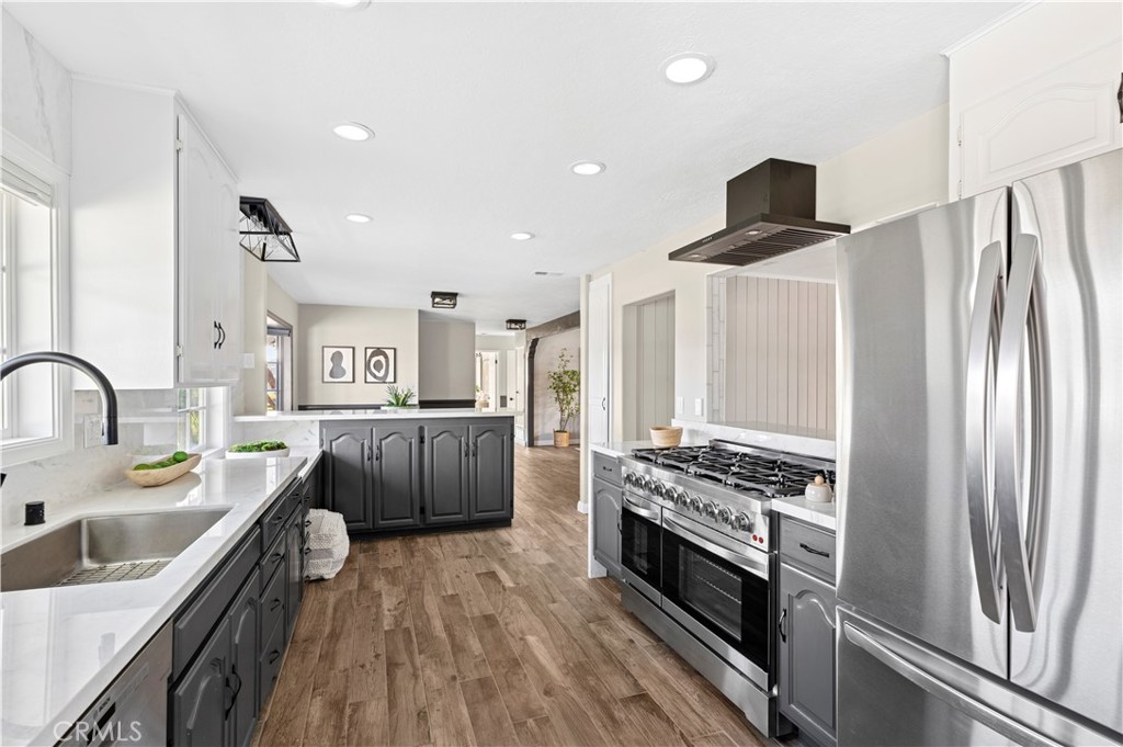 11891 Gladstone Drive