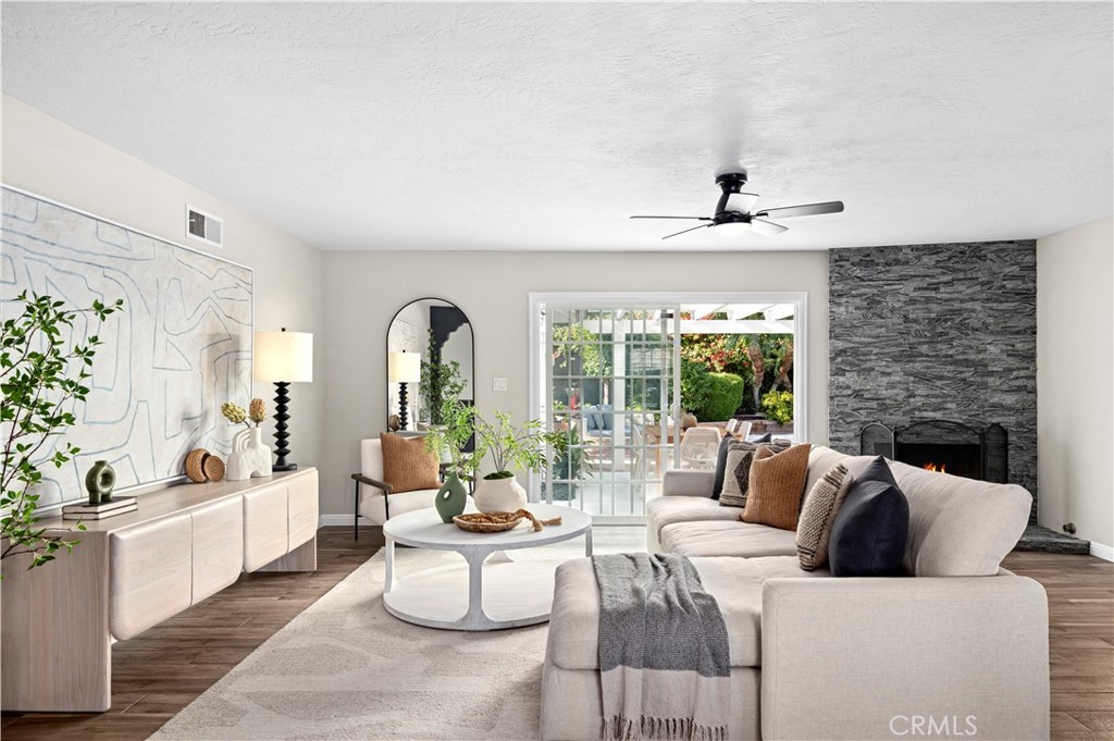 11891 Gladstone Drive