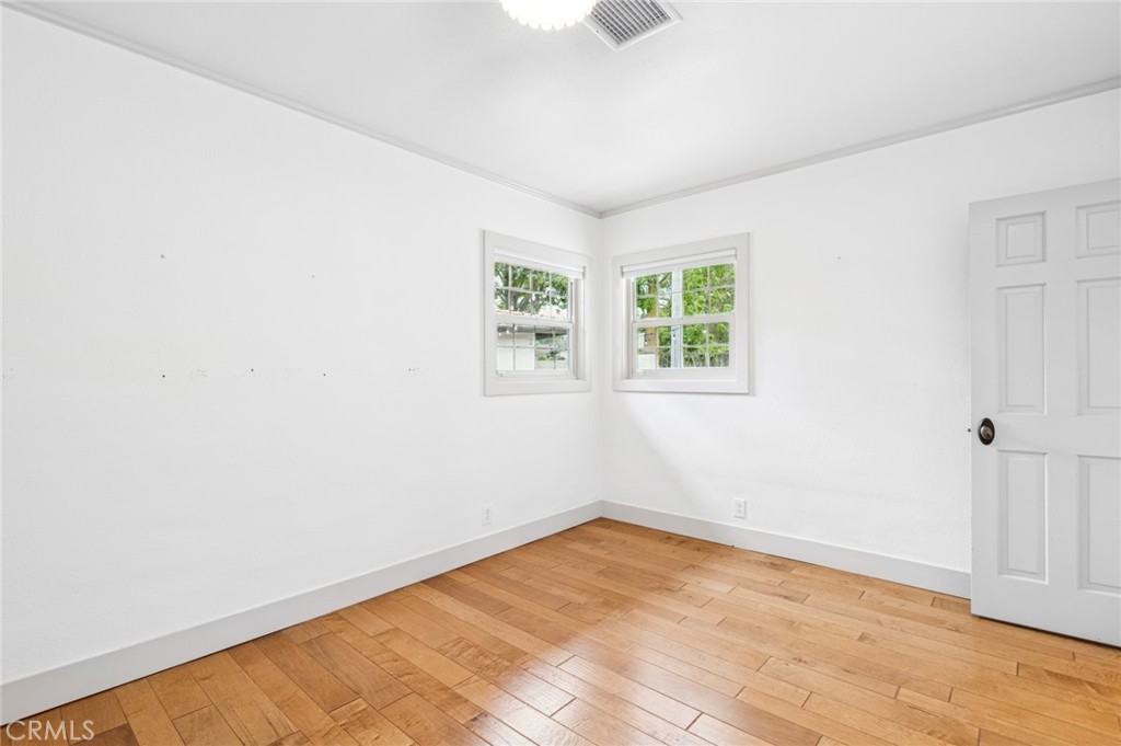 1596 SE Skyline Drive