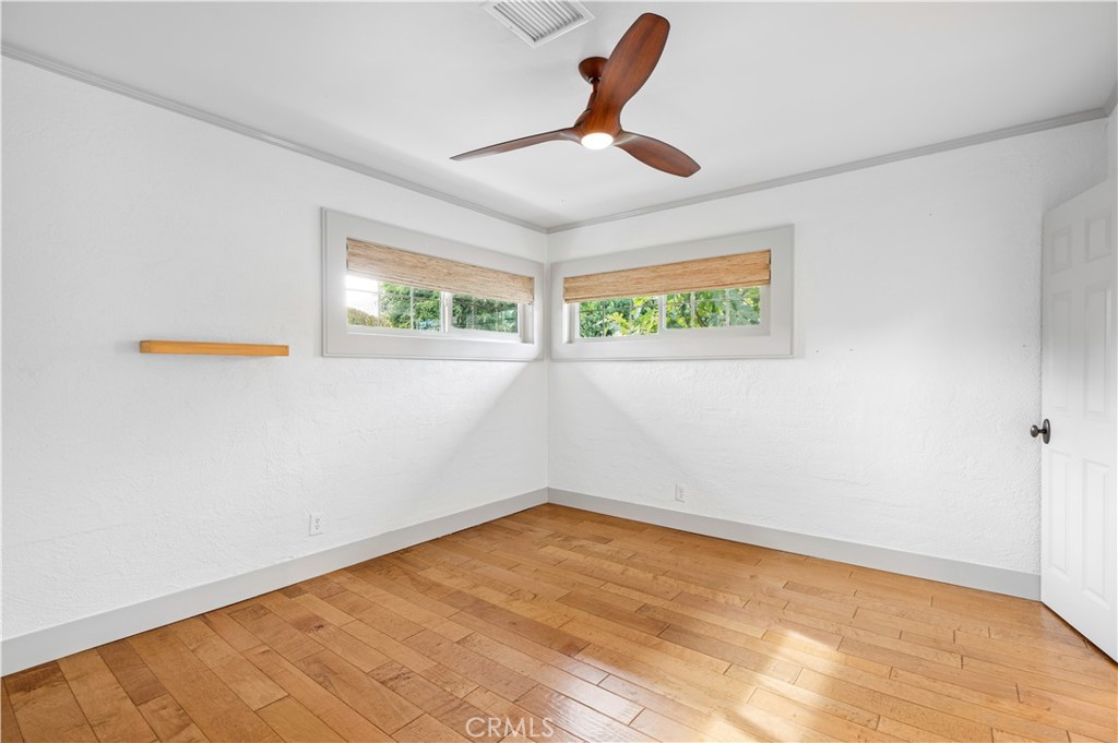 1596 SE Skyline Drive