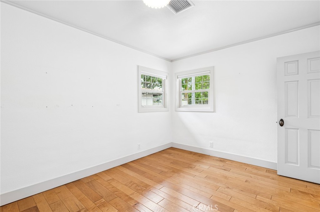 1596 SE Skyline Drive
