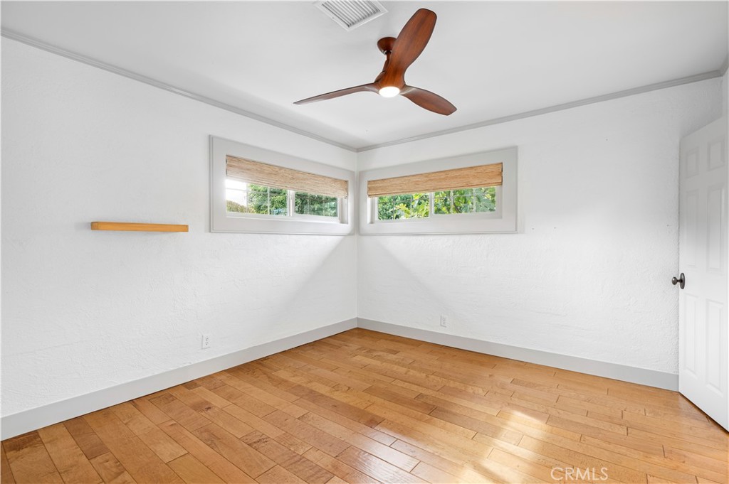 1596 SE Skyline Drive