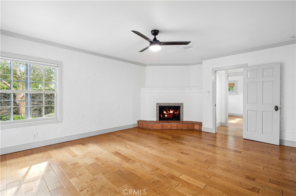 1596 SE Skyline Drive