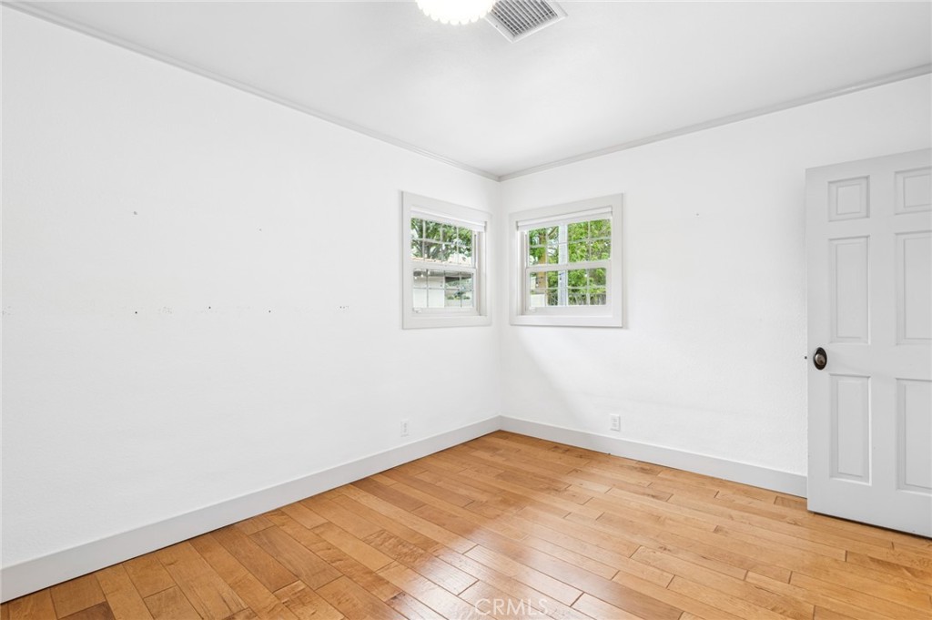 1596 SE Skyline Drive