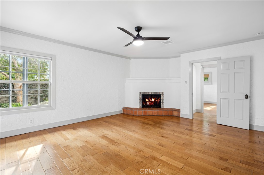 1596 SE Skyline Drive