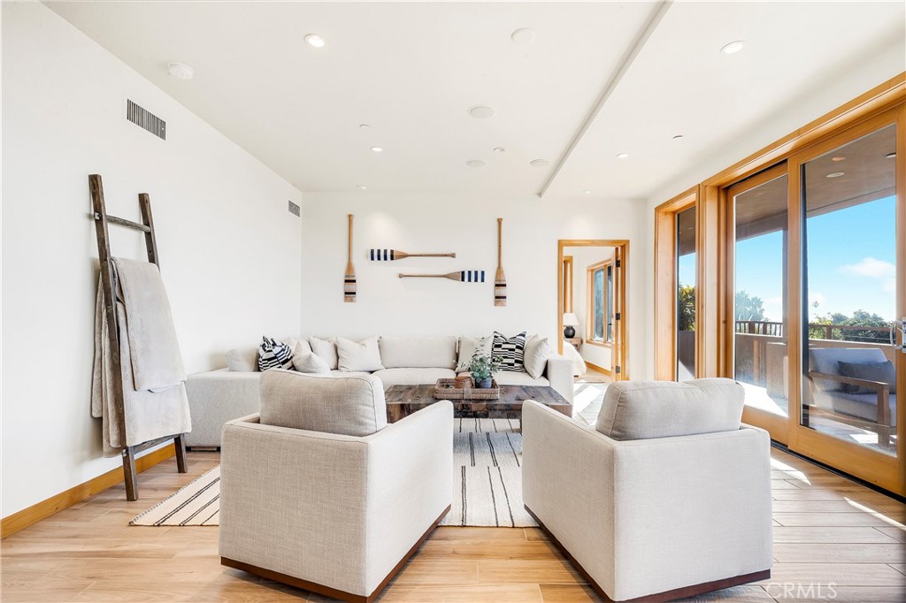 206 Grandview Street