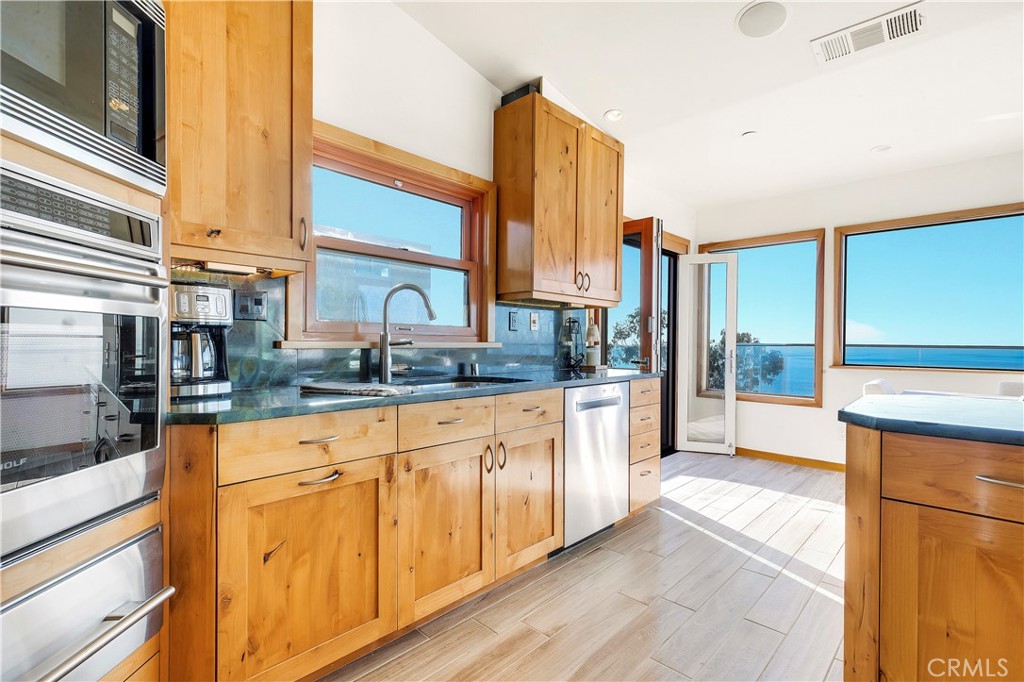 206 Grandview Street