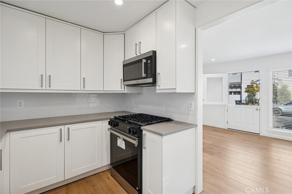 620 1/2 Acacia Avenue