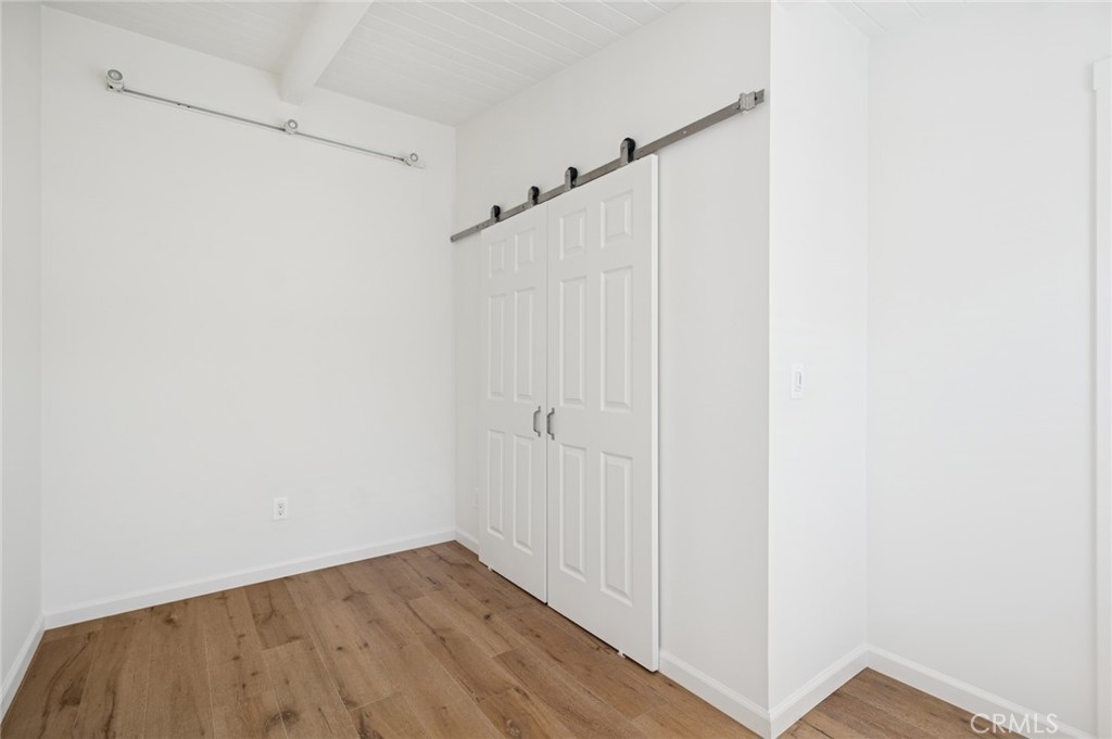 620 1/2 Acacia Avenue