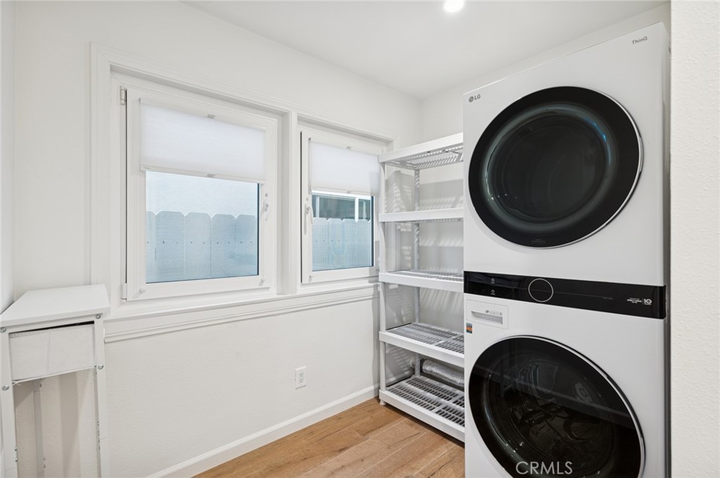 620 1/2 Acacia Avenue