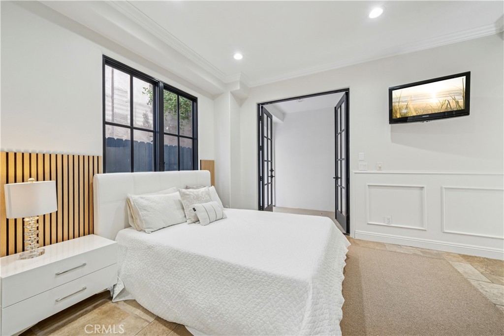 312 Carnation Avenue