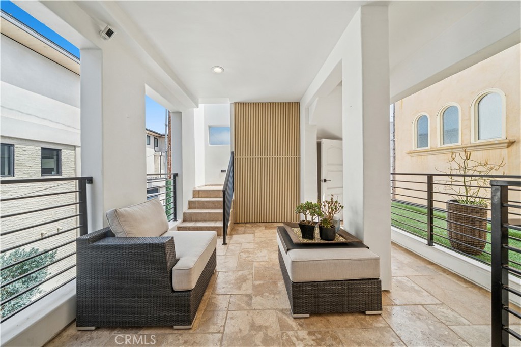 312 Carnation Avenue