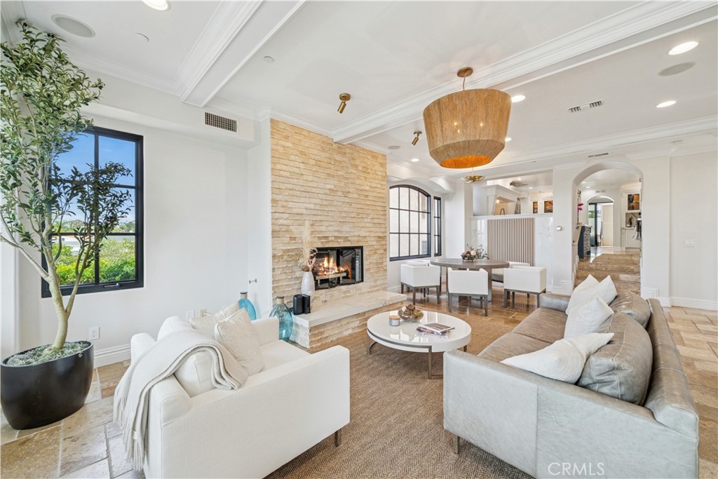 312 Carnation Avenue