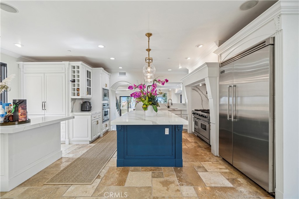 312 Carnation Avenue