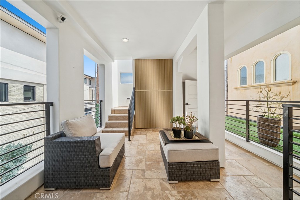 312 Carnation Avenue