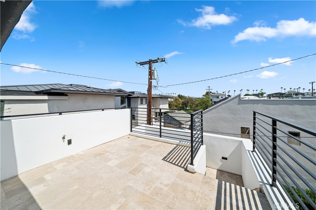 312 Carnation Avenue