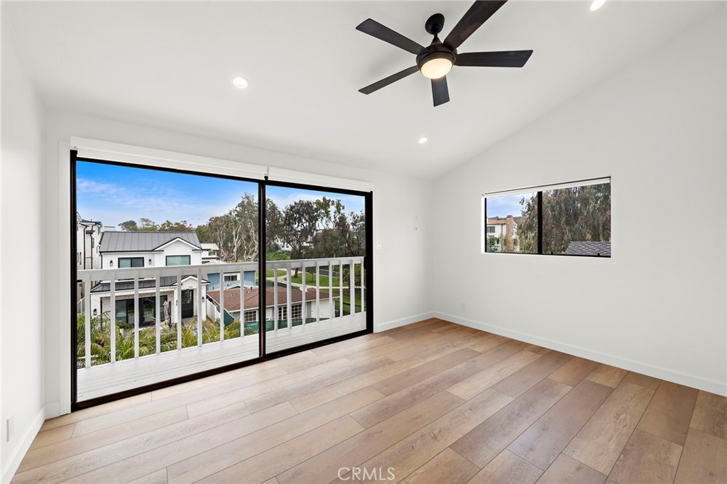 405 Heliotrope Avenue A