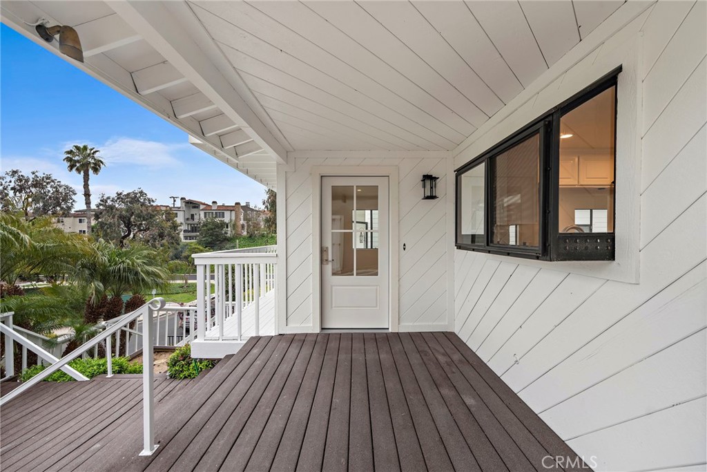 405 Heliotrope Avenue A