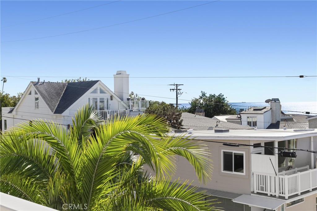 2520 Seaview Avenue