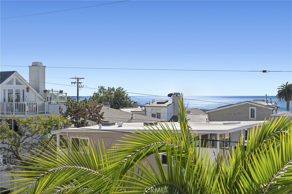 2520 Seaview Avenue