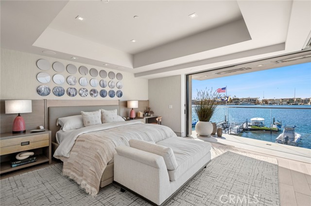 304 S Bay Front