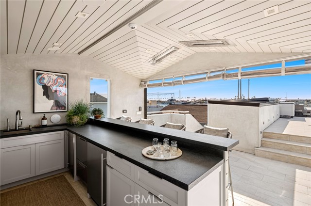 304 S Bay Front