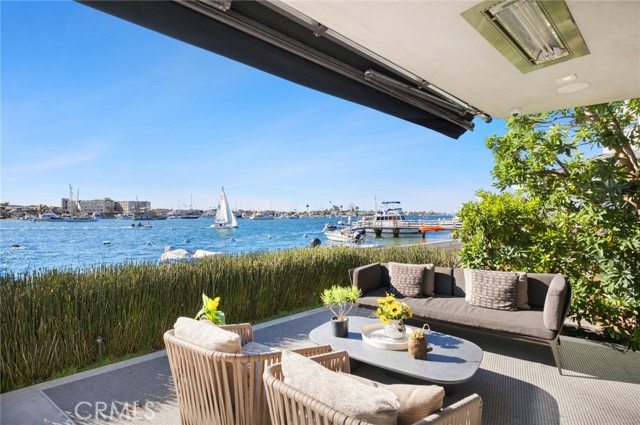 304 S Bay Front
