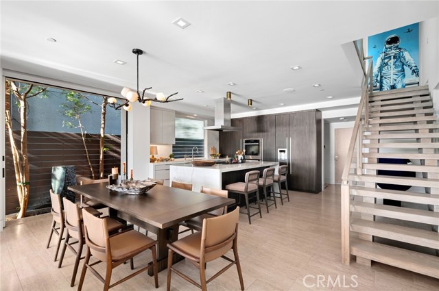 304 S Bay Front