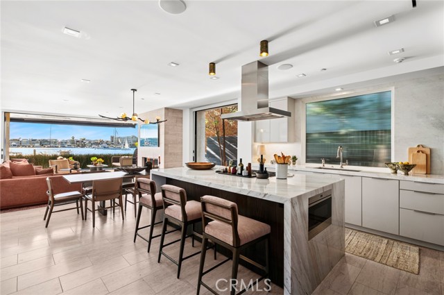 304 S Bay Front