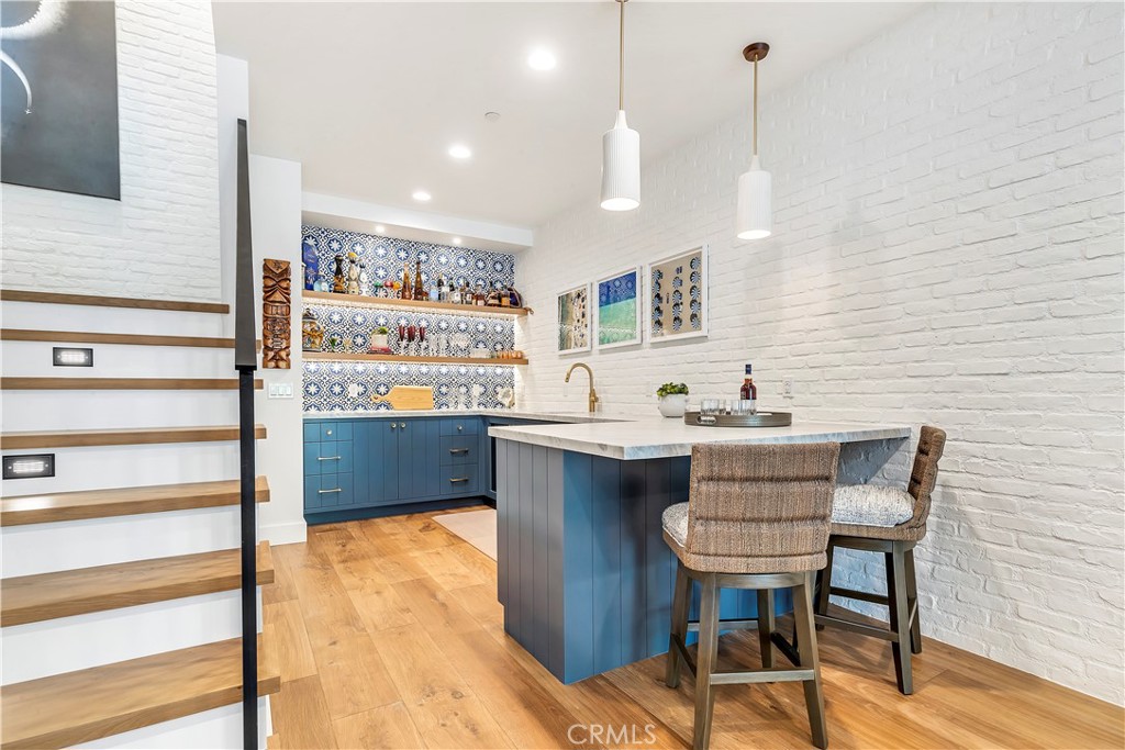 625 Saint James Road