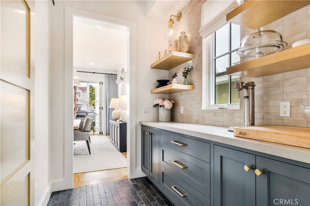 625 Saint James Road